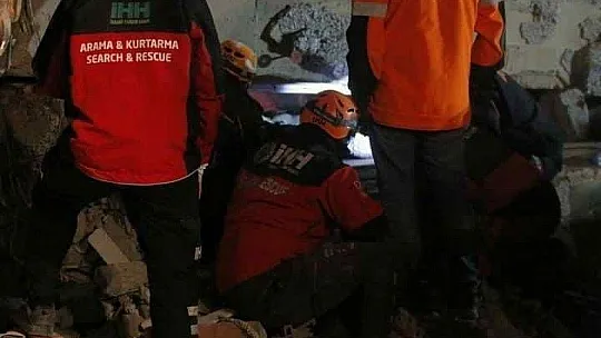 DEPREMDEN MUCİZEVİ KURTULUŞLAR