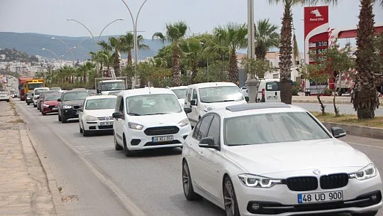 Tam kapanma öncesi tatilciler Bodrum'a akın ediyor 