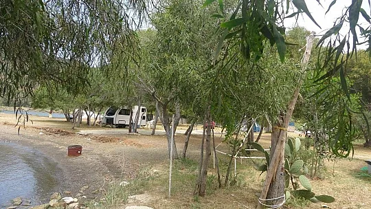 Marmaris'te tam kapanma öncesi çadır ve kamp alanları dolmaya başladı