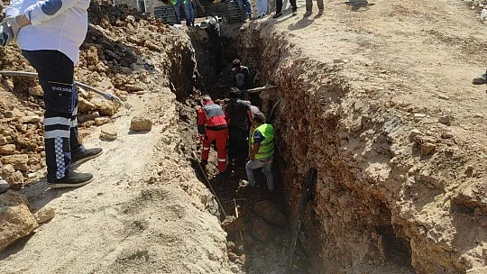 Yarıya kadar toprağa gömüldü son anda ölmeden kurtuldu