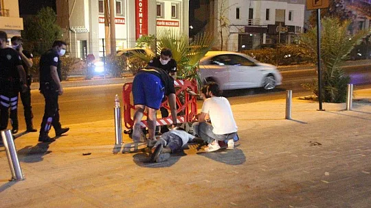 Durak çalışanını öldüresiye dövüp kaçtılar