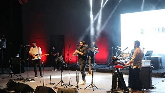 Bodrum Kale konserlerinde adım atacak yer kalmadı