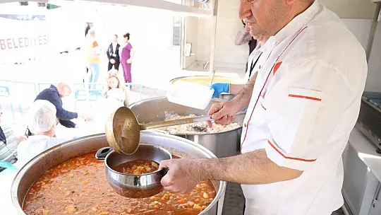 BELEDİYE, RAMAZAN GELENEĞİNİ BOZMADI