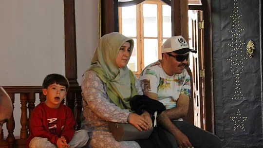 Engelli cami buluşması renkli görüntülere sahne oldu