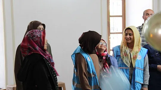 Engelli cami buluşması renkli görüntülere sahne oldu