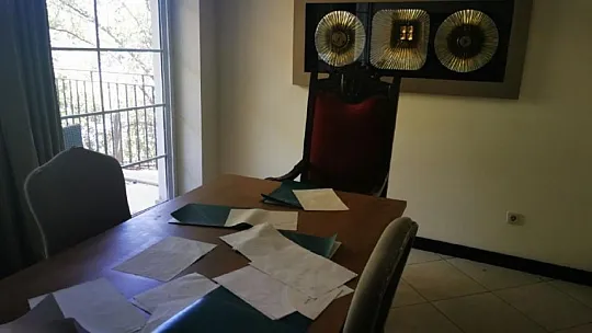 Otelde 15 Temmuz'un izleri duruyor