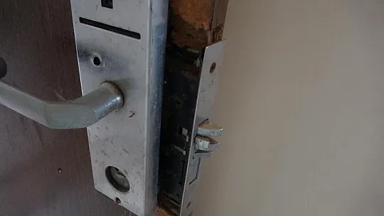 Otelde 15 Temmuz'un izleri duruyor