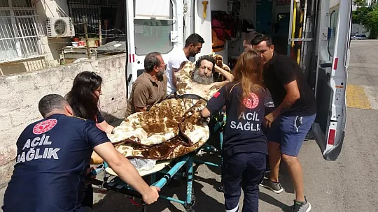'Annem, babamı ölüme terk etti'