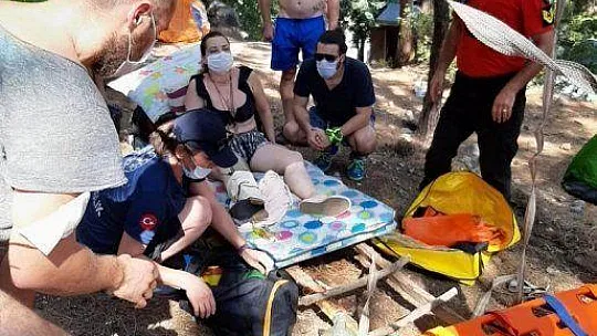 Ayağı kırılan tatilciyi JÖAK, JAK ve UMKE kurtardı