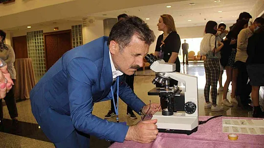Aydın, Denizli ve Muğla'nın Tıp öğrencileri Genetik sempozyumunda buluştu