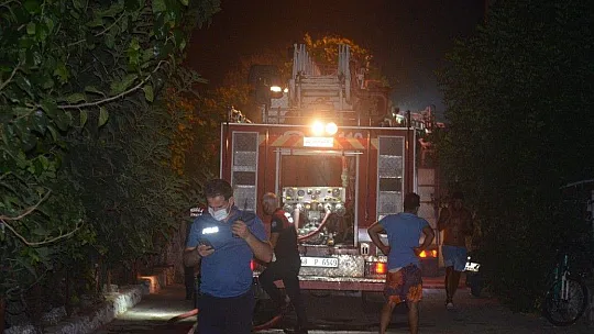 Ayrılmayı kabul etmeyen koca evi ateşe verdi