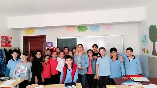 Topladıkları paraları LÖSEV'e bağışladılar