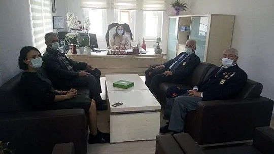 Şahin'den SHM Müdürü Baki'ye hayırlı olsun ziyareti