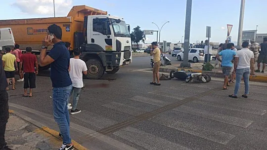 Bacağı hafriyat kamyonunu altında kaldı, ölümden son anda kurtuldu
