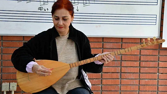 Fethiye Belediyesi Bağlama Kursu devam ediyor