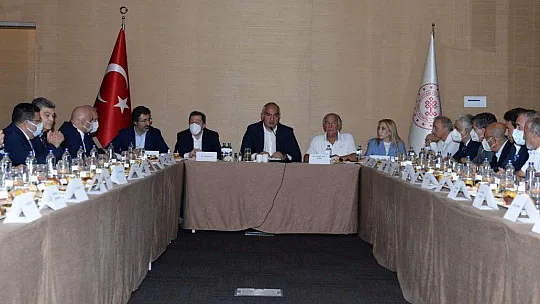 Bakan Ersoy: ''Yiten ormanlarımızı en kısa sürede yeşerteceğiz''