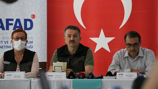 Bakan Pakdemirli: 'Tüm yangınlar kontrol altına alındı'