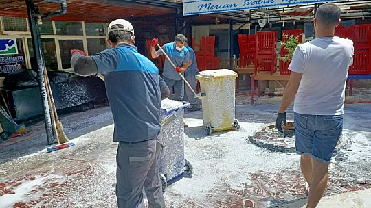 Balık Pazarı ve etrafında dezenfekte çalışması yapıldı