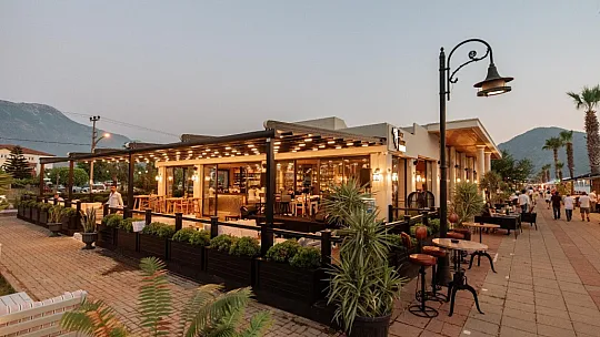 BARBUN'DA CANLI MÜZİK KEYFİ BAŞLADI 