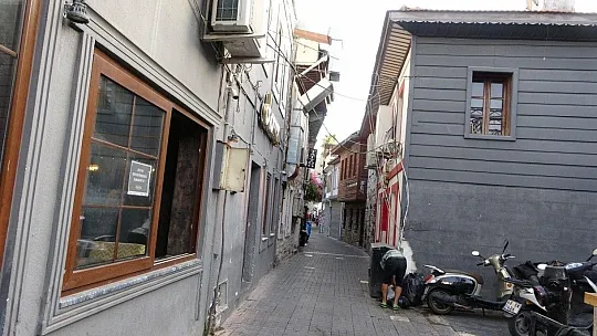 Barlar Sokağı 22 ay sonra eski günlerine dönüyor