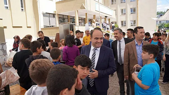 Başkan Akdenizli'den Kermese Destek