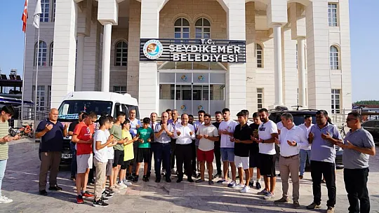 Seydikemerli Güreşçiler, Kırkpınar'a Dualarla Uğurlandı