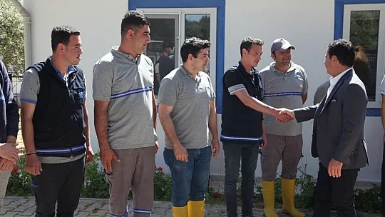 Başkan Aras,  belediye personeli ile bayramlaştı