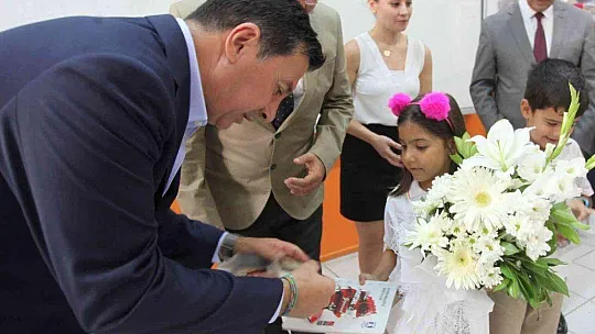 BAŞKAN ARAS, 'ÇOCUKLARIMIZIN GÜZEL SESİ İLE KEYİFLENDİK'