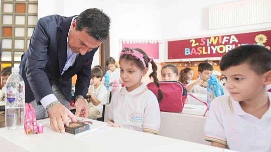 BAŞKAN ARAS, 'ÇOCUKLARIMIZIN GÜZEL SESİ İLE KEYİFLENDİK'