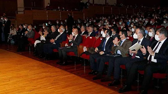 Başkan Aras, Bir Arada Yaşam Zirvesi'ne katıldı