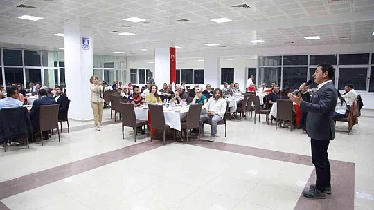 Başkan Aras, iftarda birlik ve beraberlik mesajı verdi