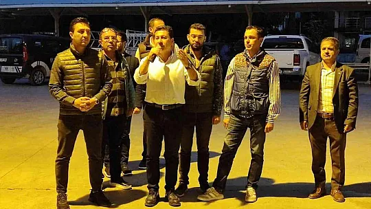 Başkan Aras iftarda yemek servisi yaptı