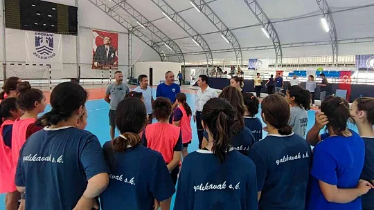 BAŞKAN ARAS'TAN SPORCULARA ZİYARET