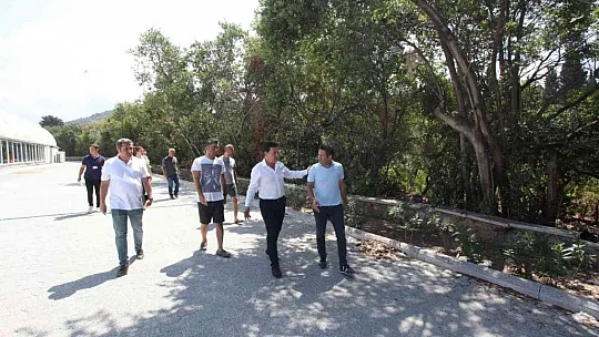 BAŞKAN ARAS'TAN SPORCULARA ZİYARET