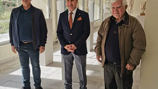 Başkan Aras'tan, Kos Belediye Başkanı Nikitaras'a ziyaret