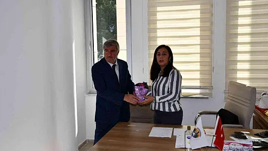 Başkan Ceylan Anneler Günü'nü unutmadı
