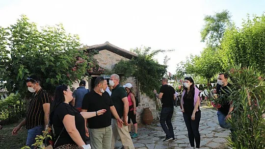 Başkan Gümüş seyahat acentası yetkililerini ağırladı