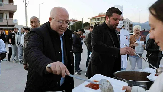 Başkan Gümüş, Üniversite öğrencileri ile itfarda buluştu