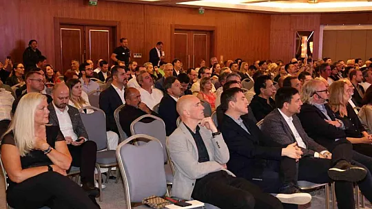 Başkan Oktay: 'Marmaris'e olan ilginin azalmaması bizi mutlu ediyor'
