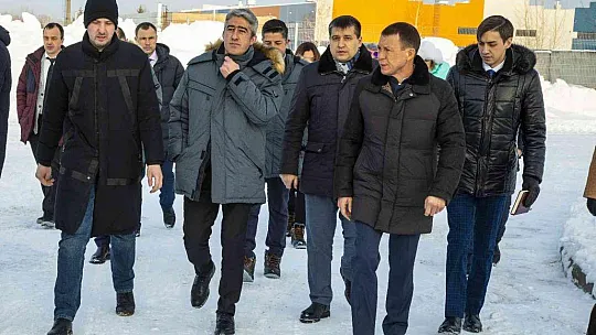 Başkan Oktay Başkonsolos Erikan ile görüştü