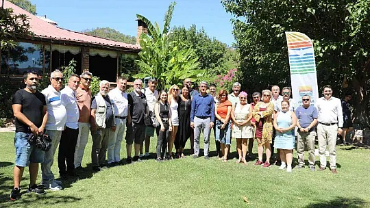 Başkan Oktay gazetecileri ağırladı