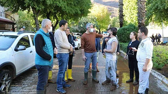 Başkan Oktay, selzedelerle bir araya geldi