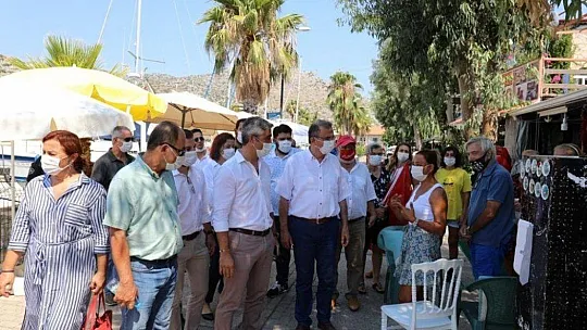 Başkan Oktay ve Milletvekili Girgin, Bozburun Mahallesi'ni ziyaret etti