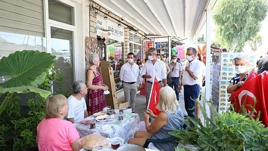 Başkan Oktay ve Milletvekili Girgin, Bozburun Mahallesi'ni ziyaret etti