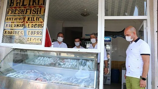 Başkan Oktay ve Milletvekili Girgin, Bozburun Mahallesi'ni ziyaret etti