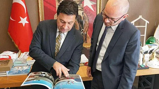 Başkonsolos Gauvin Başkan Aras'ı ziyaret etti