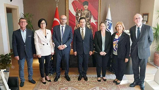 Başkonsolos Gauvin Başkan Aras'ı ziyaret etti