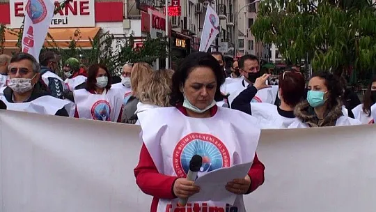 Öğretmenler İş Bıraktı