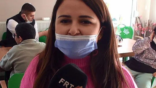 Engelleri Aşan Okul'dan yaşlılara ziyaret