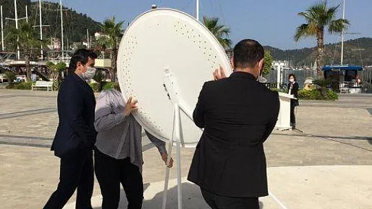 Gençlik Haftası Kutlamaları Sosyal Mesafeyle Başladı